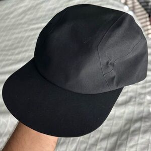 Arc’teryx VEILANCE gore-tex cap